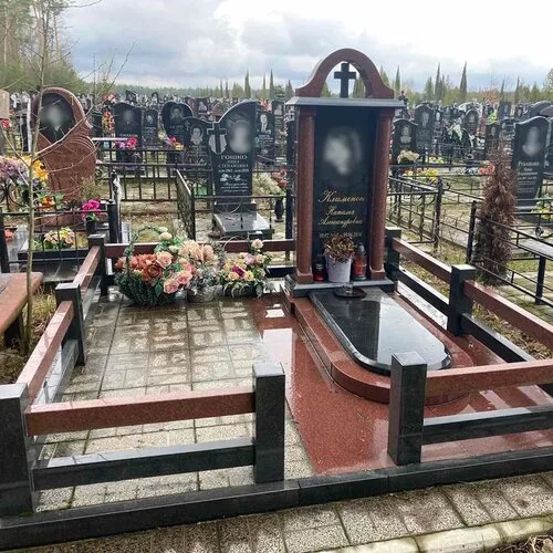 Каменный Блеск на ул. Ильича в Гомеле
